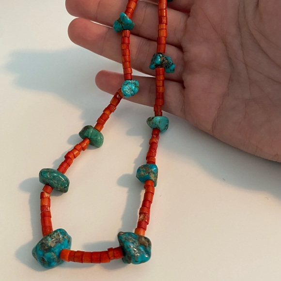 Vintage Navajo turquoise & coral heishi necklace - Picture 4 of 5